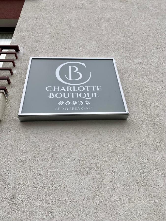 Pensiunea Charlotte Boutique Бакеу Екстер'єр фото