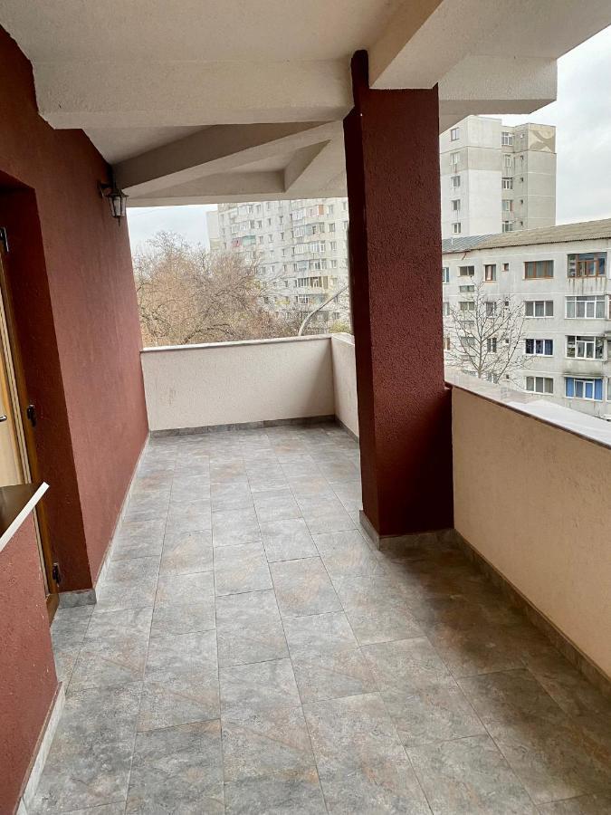 Pensiunea Charlotte Boutique Бакеу Екстер'єр фото